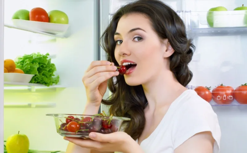 Vitamin E hỗ trợ chống oxy hóa, bảo vệ tế bào và góp phần nuôi dưỡng làn da khỏe mạnh
