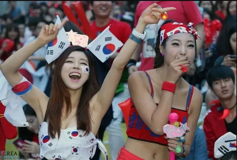 Ngoài chuyên môn, World Cup 2026 còn là sự kiện văn hóa, du lịch và truyền thông toàn cầu có sức lan tỏa mạnh mẽ.