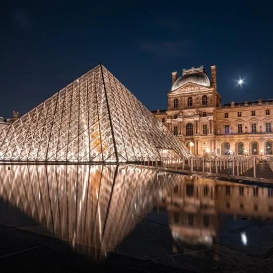 Bảo tàng Louvre – Khám phá biểu tượng nghệ thuật giữa lòng Paris